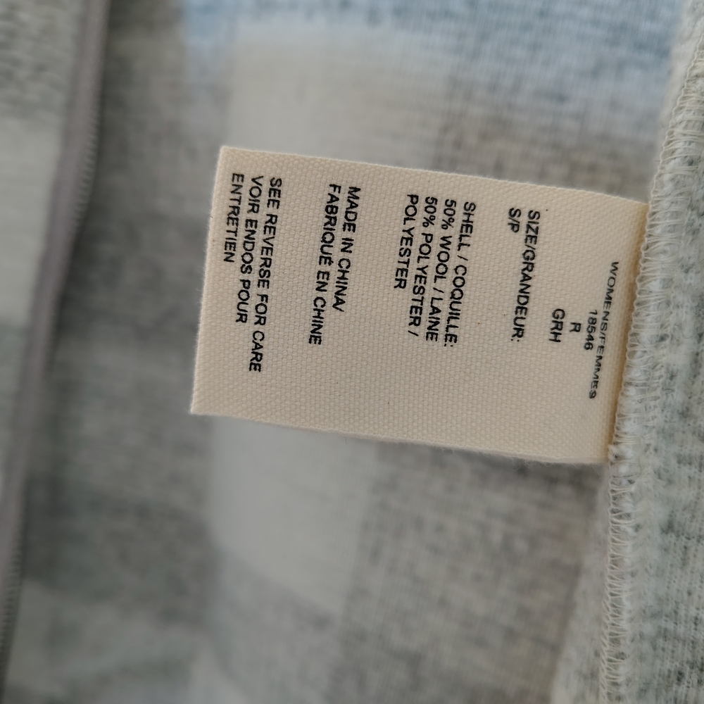 Gray and White Plaid Zip-Up Vest - Picture 4 of 4